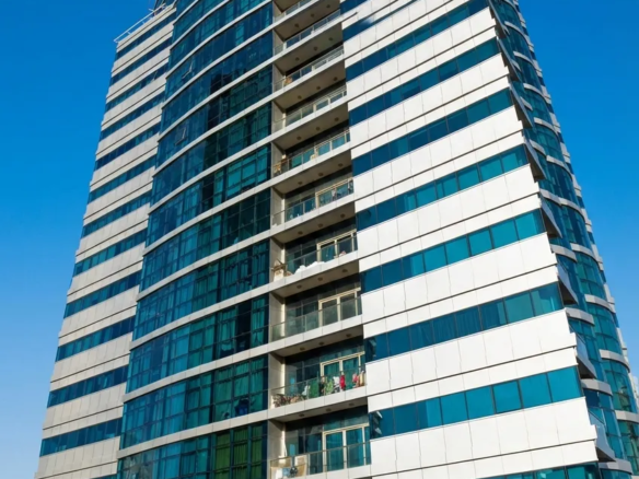 Amaris Tower